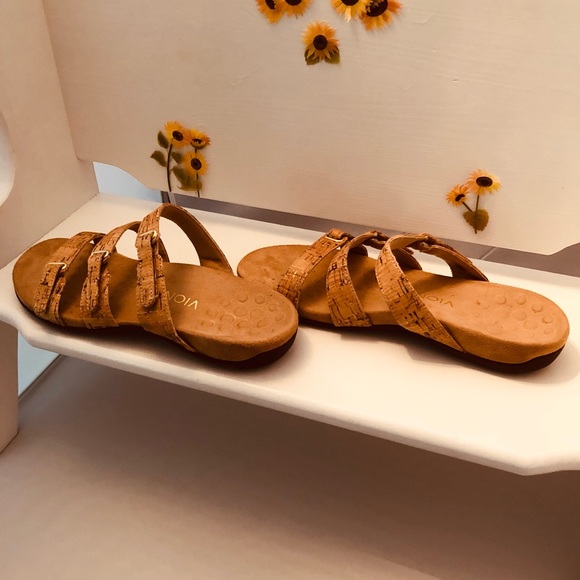 VIONIC cork adjustable sandals size 9 - Picture 8 of 8